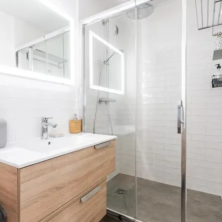 Appartement Contemporary With Terrace ! Paris