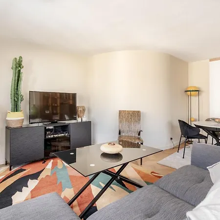 Appartement Contemporary With Terrace !